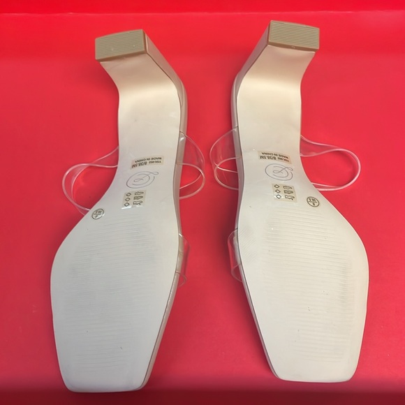 Chinese Laundry clear shoes never worn As Is - Picture 3 of 4